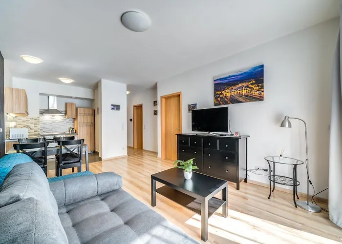 Elegance Central Retreat