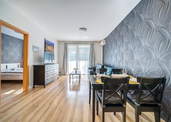 Elegance Central Retreat